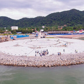 【カンボジア】水祭り、地方都市が観光客誘致に力を入れる