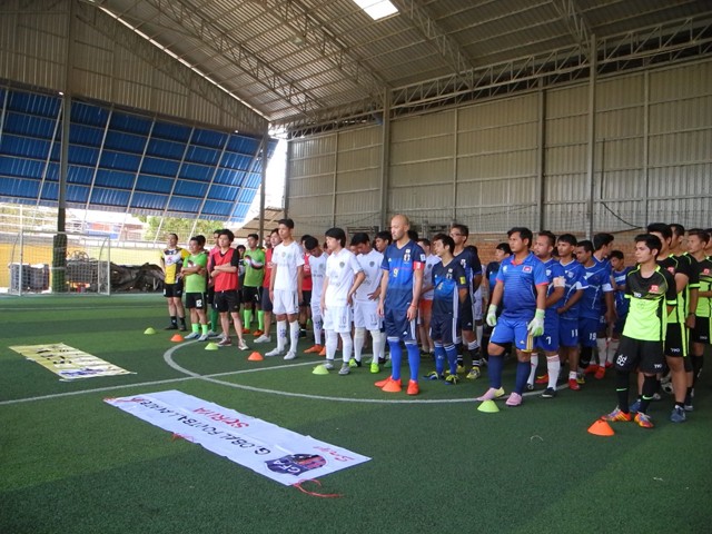 football02