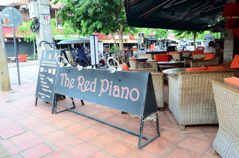 redpiano08