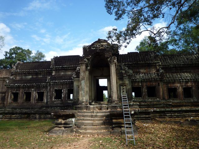 p1100553