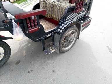 普通車側にブレーキはついてないです
